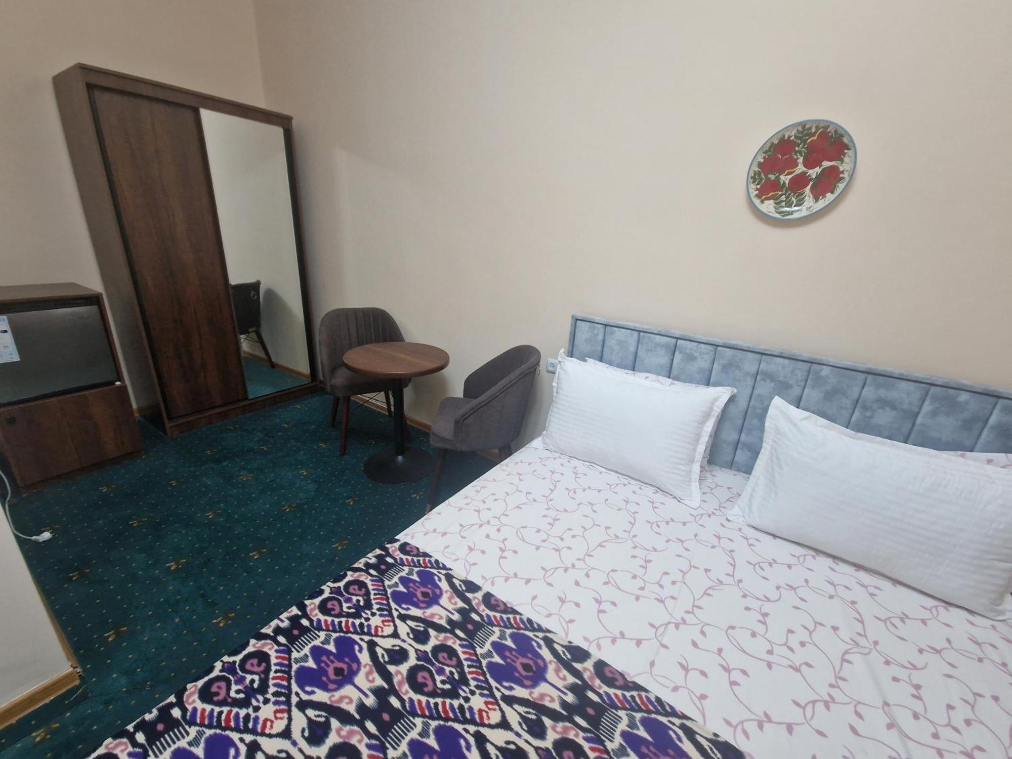 Kuvonchoy Bonu B@B Bed & Breakfast Хива Екстериор снимка
